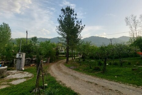 واحد مبله تک خواب برادران در طبقه اول ویلا فومن