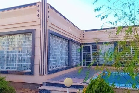 ویلا استخردار دوخواب گل نرگس در ساوجبلاغ