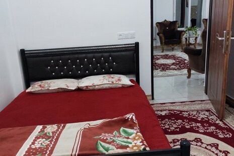 واحد تکخواب در طبقه اول ویلا پره سر