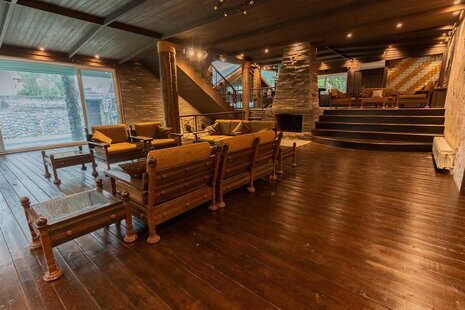 ویلا ساحلی استخردار چهار خواب در نور