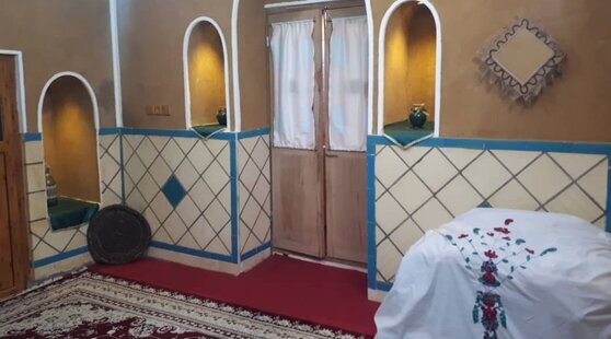 اقامتگاه بوم گردی زمرد در کاشان