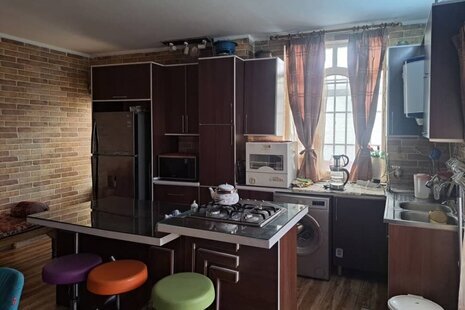 ویلا استخردار تکخواب سبزه باغچه در ملارد