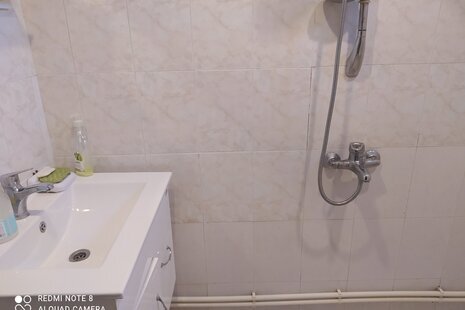 واحد یکخوابه مبله در طبقه همکف ویلا تنکابن