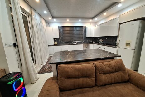 ویلا استخردار دو خواب کهن در شهریار