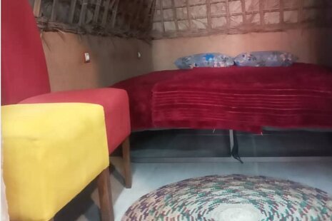 واحد نخل جنوب و ساحل رنگی در اقامتگاه بومگردی هرمز