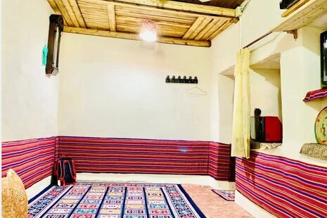 اتاق ناخدا یوسف در اقامتگاه بومگردی کنگان