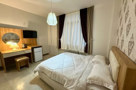 اتاق مبله دبل  302 در  فردوسی