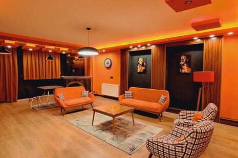 آپارتمان مبله دوخواب ایینه خانه در اصفهان