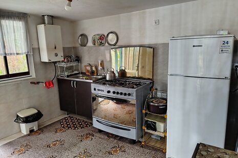 واحد تکخواب در طبقه اول ویلا نگارخاتون در رودبار