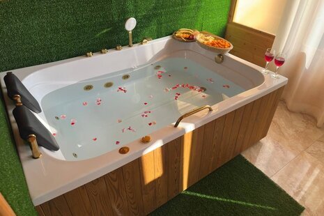 کلبه دوبلکس جکوزی دار تکخواب آریا در بابل