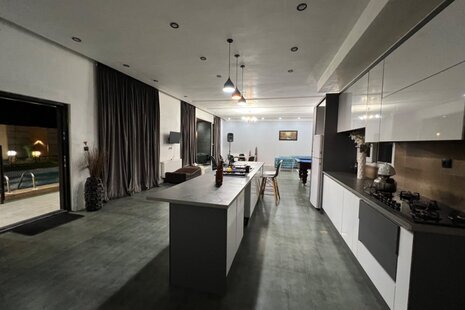 ویلا استخردار مبله دوخواب مدرن هیوا در چهارباغ