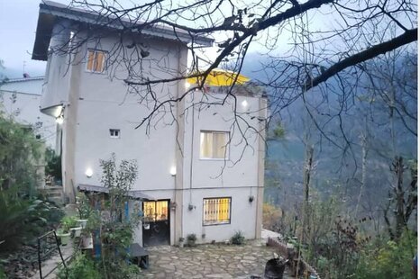 سوئیت مبله طبقه همکف ویلا سیاه مزگی در شفت