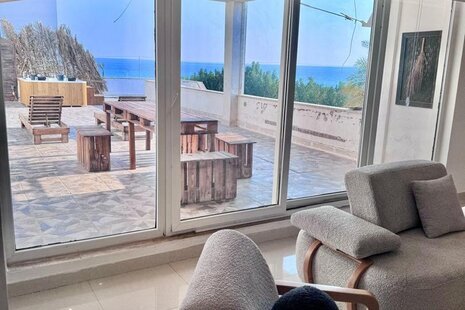 ویلا مبله جکوزی دار چهارخواب پنت فضایی در کیش