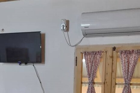 اتاق 4 در اقامتگاه بومگردی گیلان