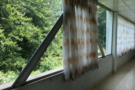 واحد تکخواب 102 در هتل آپارتمان خمام