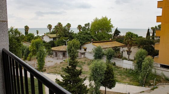 آپارتمان دوخواب لوکس لب دریا 1