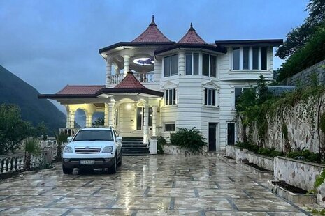 ویلا تریپلکس 7 خواب استخردار گیلده در گردنه حیران