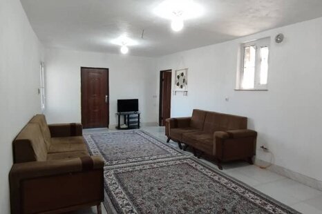 واحد دو خواب در طبقه همکف ویلای ماسال