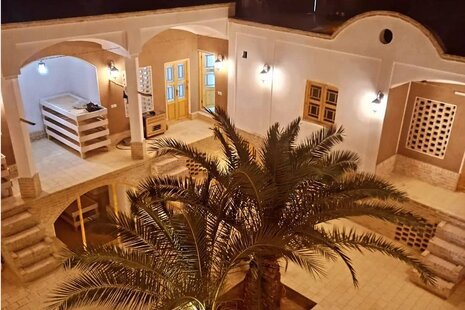 اتاق گوهر در اقامتگاه بومگردی کاشان