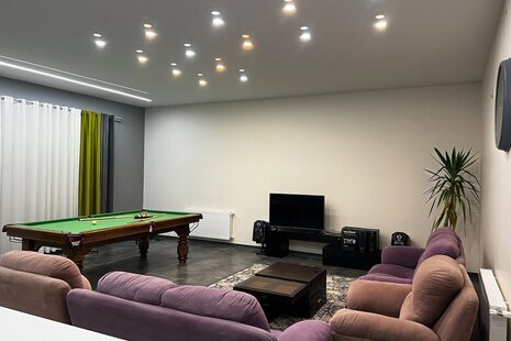 ویلا استخردار دوخواب باغ بهشت 24 در چهارباغ