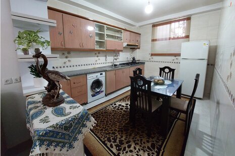 واحد تکخواب یونا در ویلای ساری