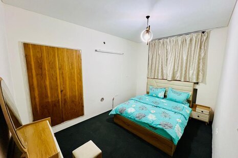 آپارتمان مبله دوخواب طبقه اول در شیراز