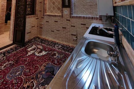 اتاق سه راه رئیس در اقامتگاه بومگردی کاشان