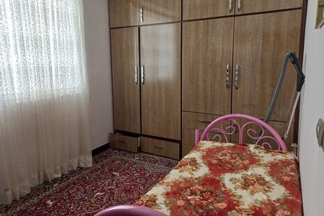 واحد تکخواب در طبقه اول ویلای لاهیجان