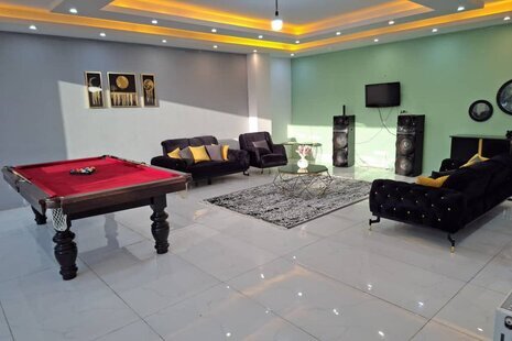 ویلا استخردار سه خواب نور ماه در چهارباغ