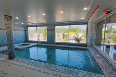 ویلا عمارت 4 خواب دوبلکس استخردار لامور در چهارباغ