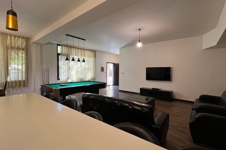 ویلا مبله سه خواب کوهستان جاده چالوس در کرج