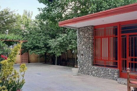 ویلا دو خواب مبله در باغ بهادران