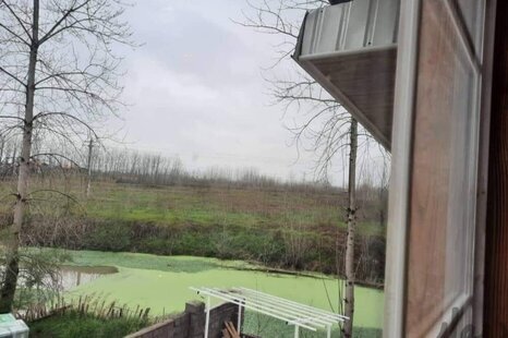 واحد در طبقه دوم تکخواب ویلا مردابی لاهیجان