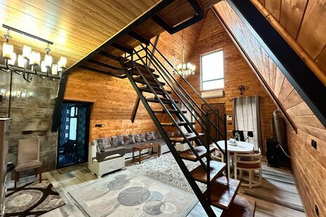 کلبه سوئیسی جکوزی دار دوخواب در سوادکوه