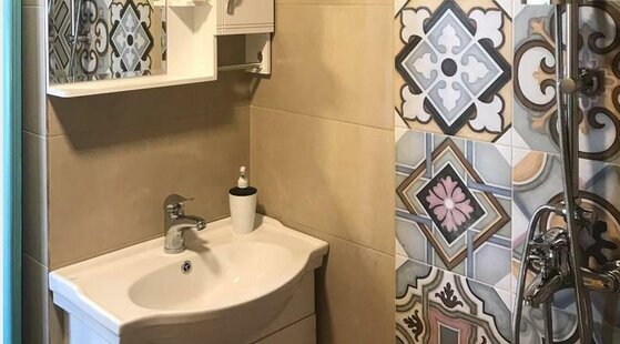 اتاق یک نفره در اقامتگاه بومگردی اصفهان