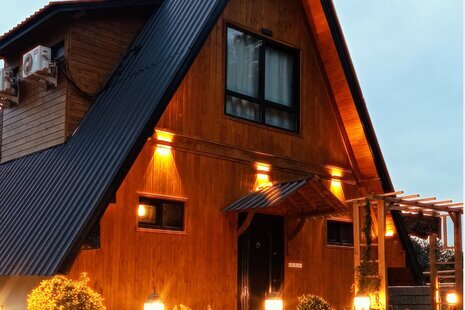 کلبه سوئیسی دو خواب مبله در رامسر