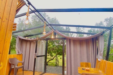 کلبه سقف شیشه ای مبله در سوادکوه