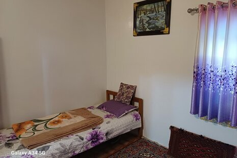 خانه جنگلی هلی تی تی در لفور