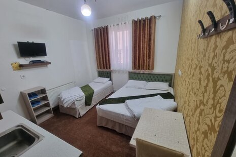 واحد 202 در هتل آپارتمان مشهد