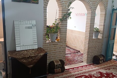 اتاق احترام خانوم سرای سنتی در بومگردی کاشان