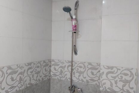 واحد تک خواب شقایق در طبقه اول ویلا بندرانزلی