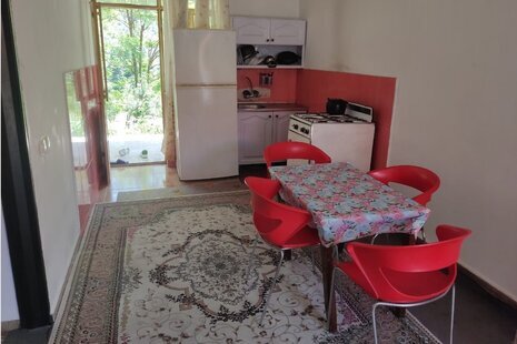 واحد در طبقه همکف ویلا آلاله در جواهرده