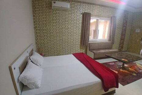 واحد مبله 104 در هتل تنکابن