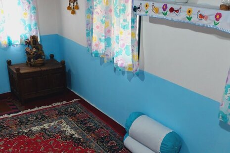 واحد تک خواب در طبقه دوم کلبه جنگلی هیرکانی در