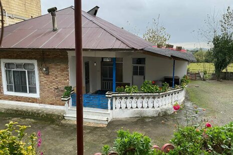 واحد مبله دوخواب در طبقه همکف ویلا یسنا در اسالم