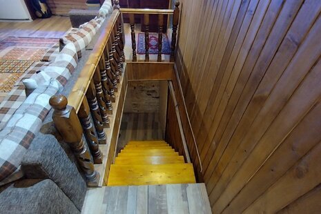 واحد دوبلکس تکخواب جکوزی دار در طبقه اول ویلای فشم