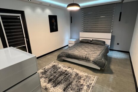 ویلا دوبلکس با استخر روباز و سرپوشیده مهرآباد در رودهن