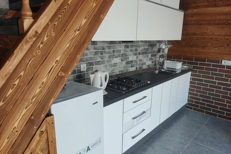 کلبه سوئیسی دوبلکس تکخواب ارغوان جکوزی دار در پل سفید