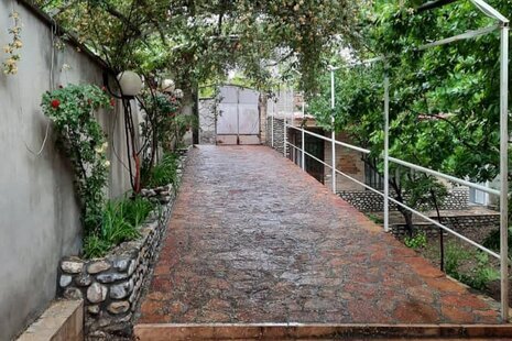 ویلا دو خواب مبله در باغ بهادران