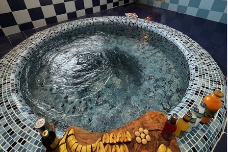 کلبه سوئیسی جکوزی دار دوخواب در سوادکوه